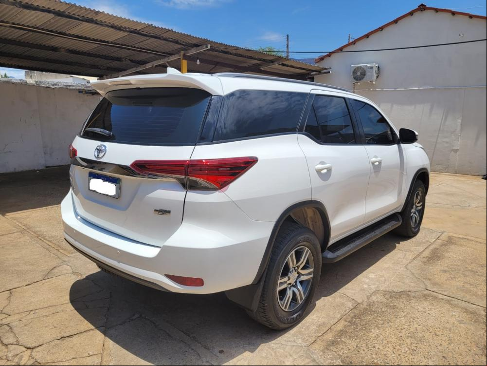 Classificados: Vende-se Veículo Toyota SW4 SR 4x2 2.7 Flex Aut. 5 lugares ano/modelo 2018/2019