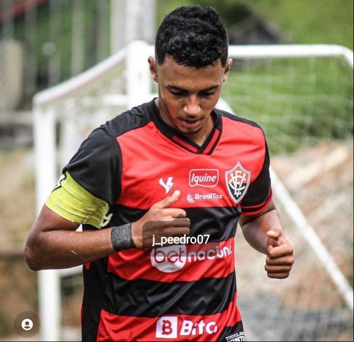 Livramentense João Pedro se destaca nas categorias de base do Vitória