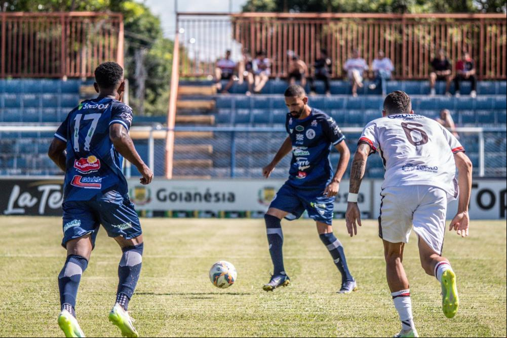 Luan Miguel fez o gol da vitória do Goianésia contra o Anápolis pelo Campeonato Goiano.