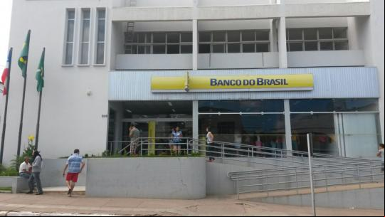 LIVRAMENTO: APÓS GREVE, ATENDIMENTO BANCÁRIO SERÁ DAS 09:00 ÀS 14:00 HORAS DEVIDO AO HORÁRIO DE VERÃO