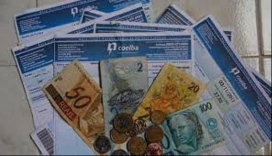 Conta de luz: taxa extra deixa de ser cobrada em abril, confirma governo