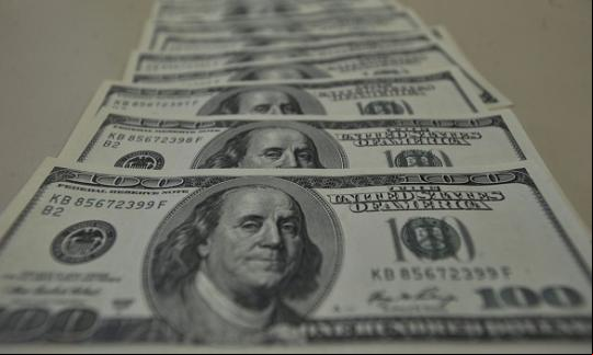 Dólar a de R$ 4,35 e renova recorde desde criação do real