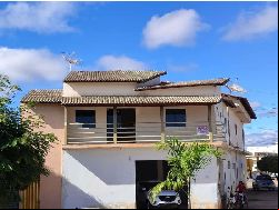 Livramento: Vende-se imóvel residencial de 1º andar na Praça Bom Jesus do Taquari