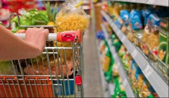 Bahia: Vale-alimentação já foi entregue a mais de 179 mil estudantes da rede estadual de ensino