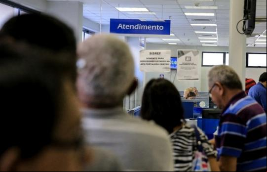 Pedidos de aposentadoria disparam em julho por causa de reforma e digitalização
