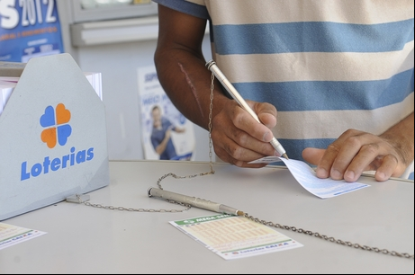 Prêmio acumula e Mega-Sena pode pagar R$ 30 milhões na quinta-feira