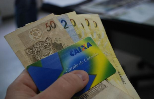 Idosos a partir de 70 anos começam a receber PIS/Pasep em 19 de outubro