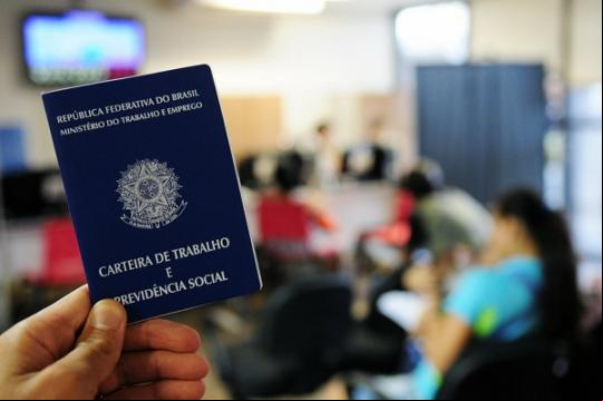 Desemprego atinge 13,7 milhões de pessoas, diz IBGE